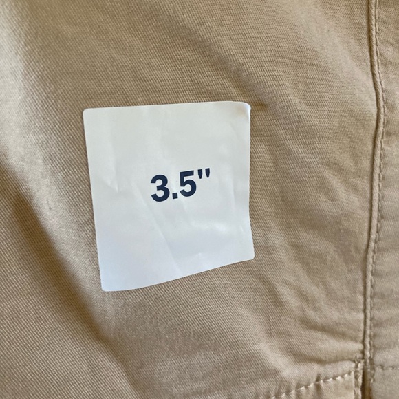Women Old Navy Everyday High Rise tan khaki chino shorts size 18 - NWT - Picture 5 of 10